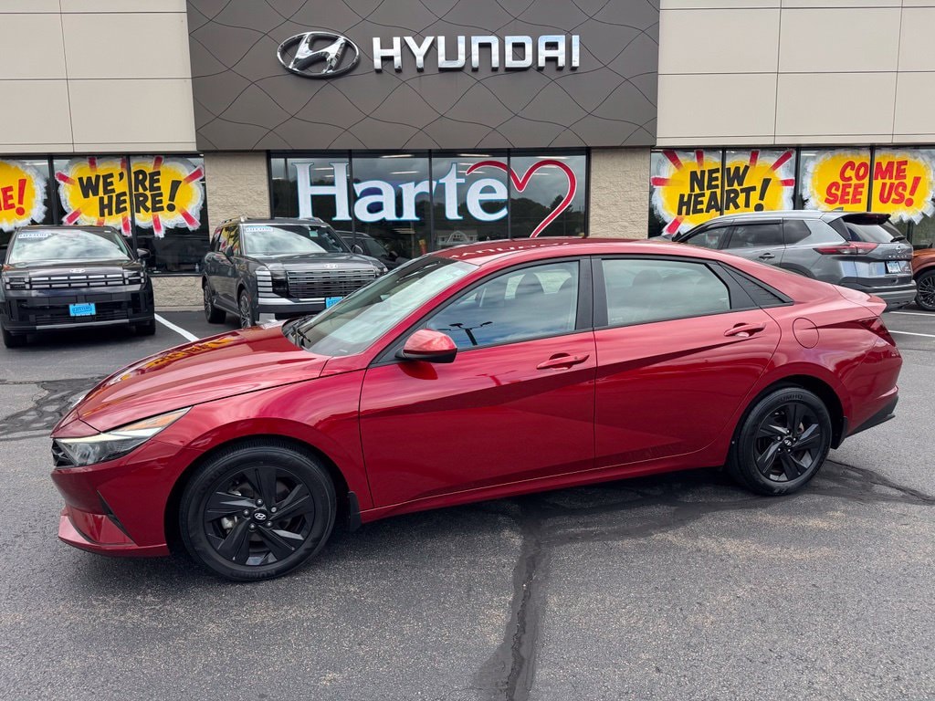 Used 2023 Hyundai Elantra SEL Sedan