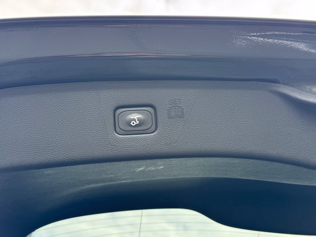 2022 Ford Edge ST - Photo 23