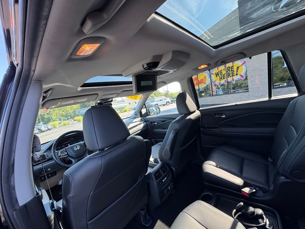 2021 Honda Pilot Elite - Photo 15