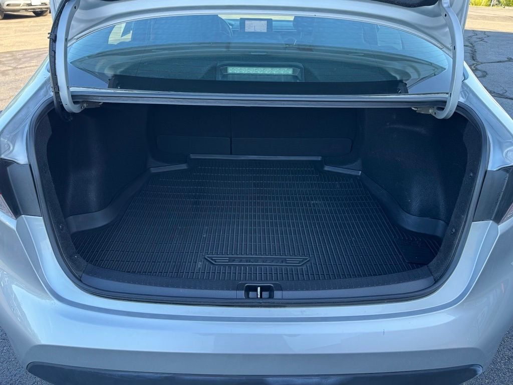2022 Toyota Corolla LE - Photo 20
