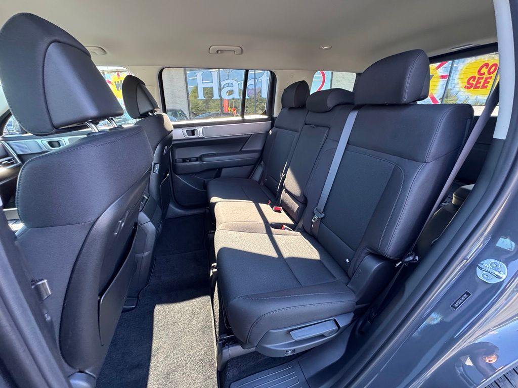2026 Hyundai Santa Fe SE - Photo 10