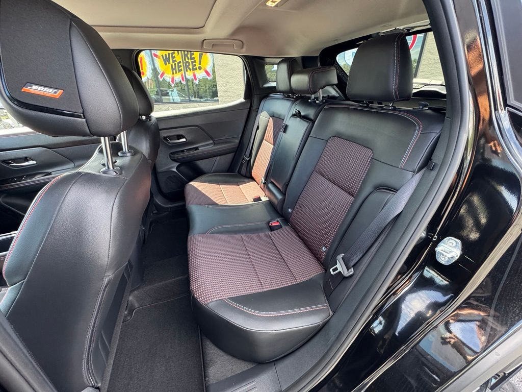 2025 Nissan Kicks SR AWD - Photo 11