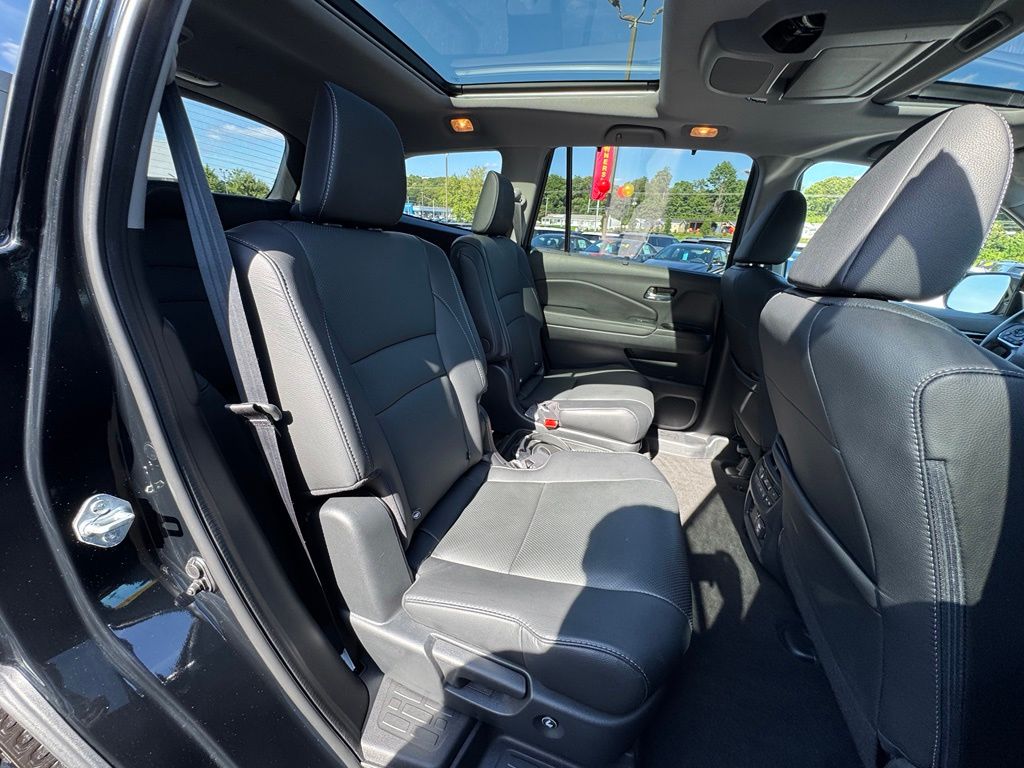 2021 Honda Pilot Elite - Photo 28