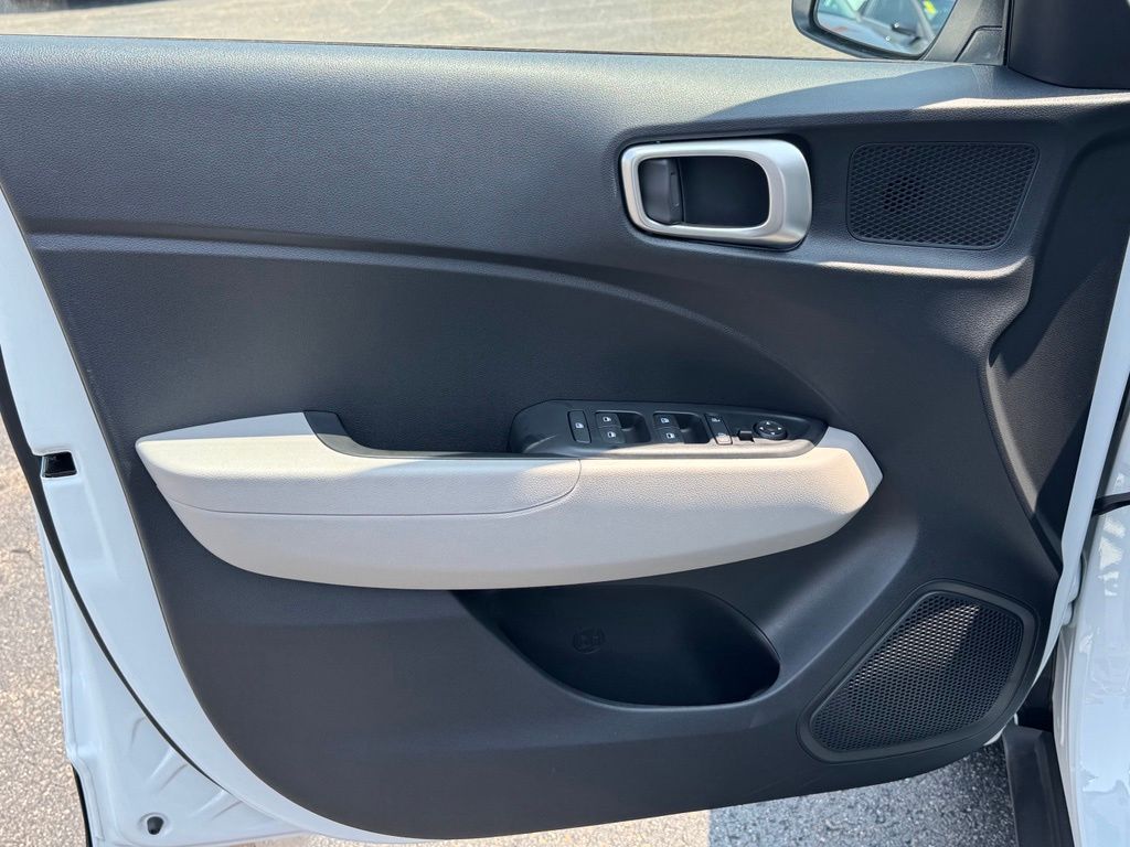 2026 Hyundai Venue SEL - Photo 37