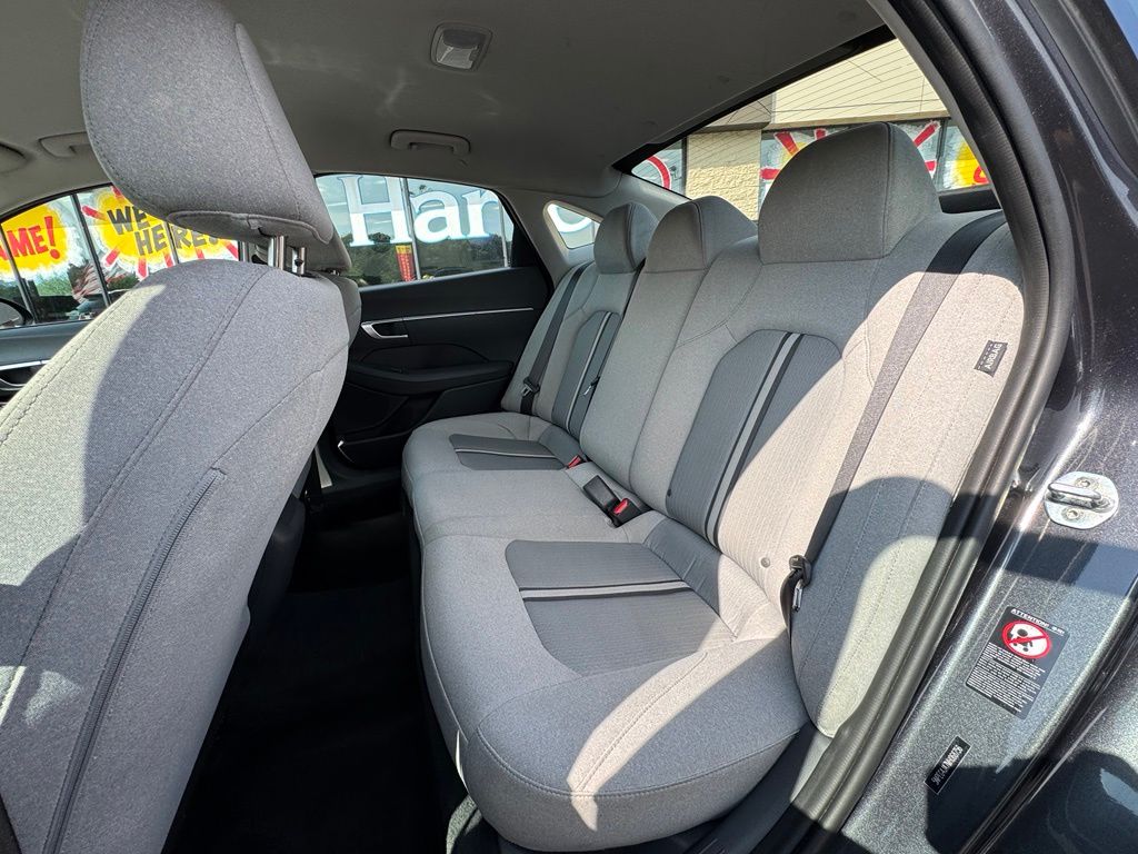 2021 Hyundai Sonata SE - Photo 11