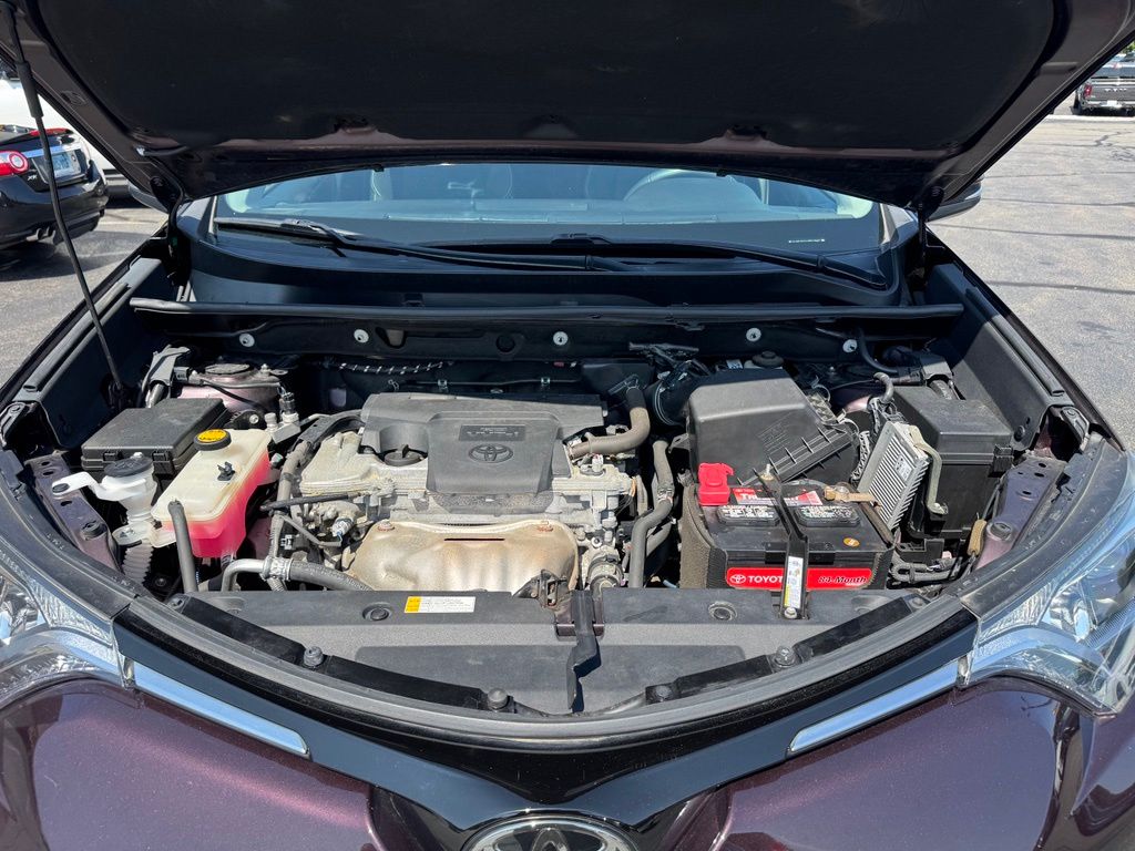 2018 Toyota RAV4 XLE - Photo 39