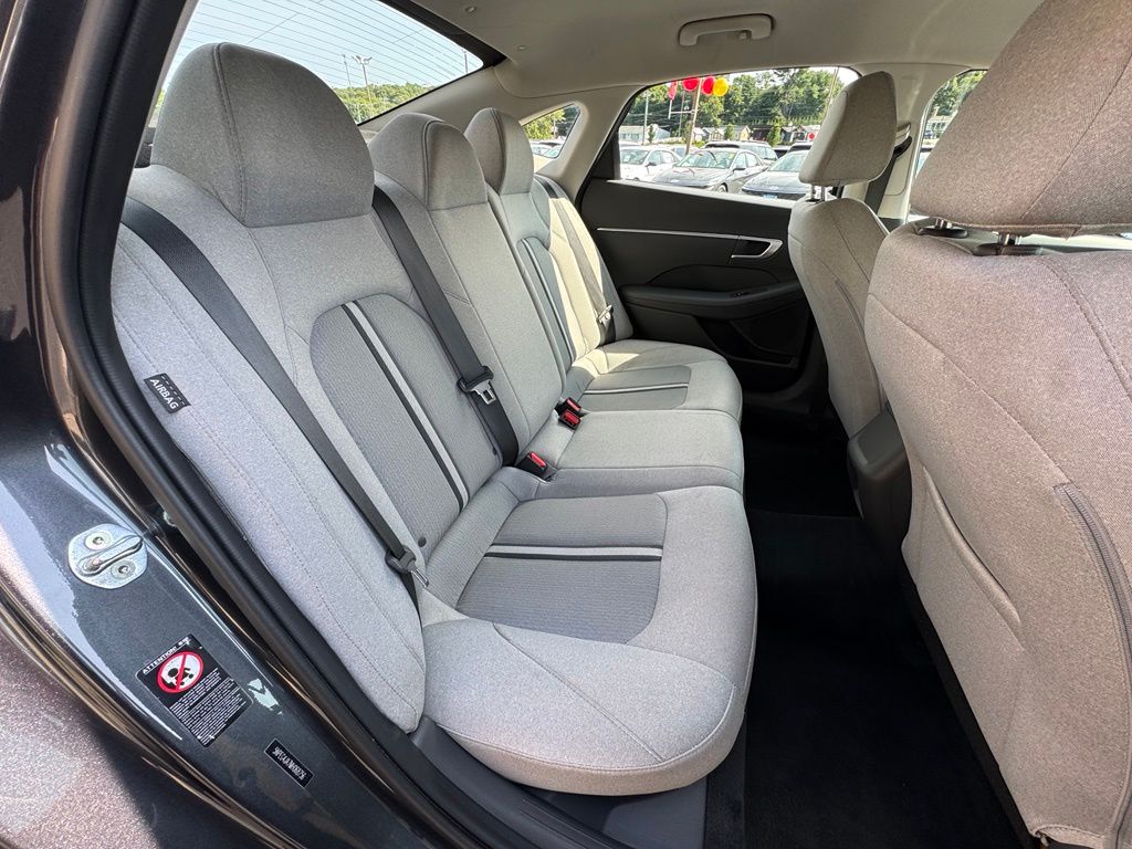 2021 Hyundai Sonata SE - Photo 22