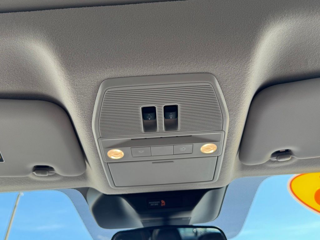 2025 Nissan Kicks SR AWD - Photo 18