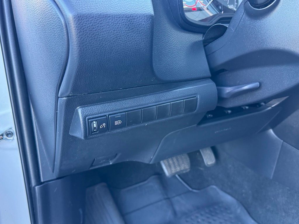 2022 Toyota Corolla LE - Photo 35