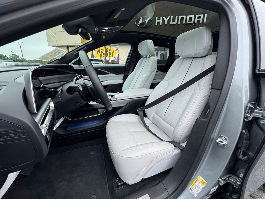2025 Cadillac LYRIQ Sport 1 - Photo 43