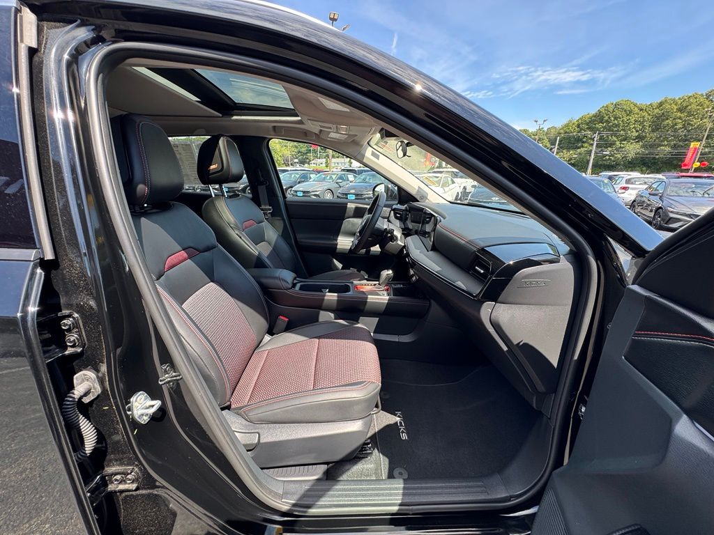 2025 Nissan Kicks SR AWD - Photo 24