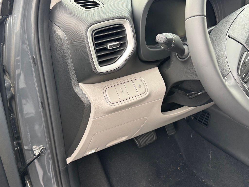 2026 Hyundai Venue SEL - Photo 25