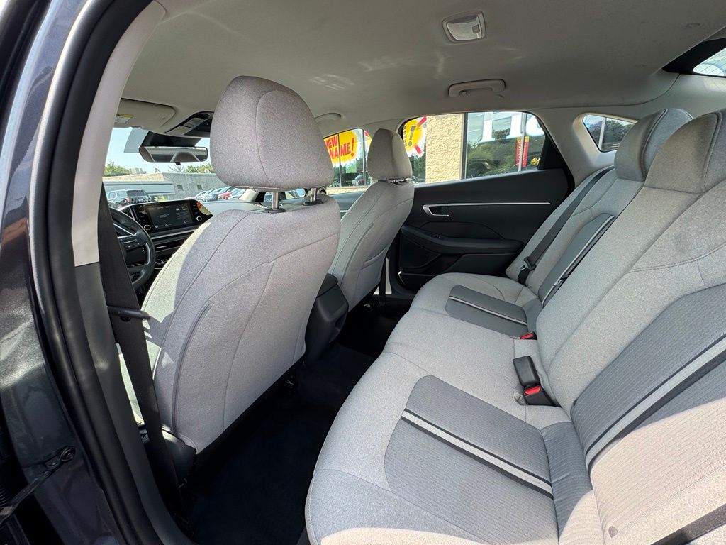 2021 Hyundai Sonata SE - Photo 10