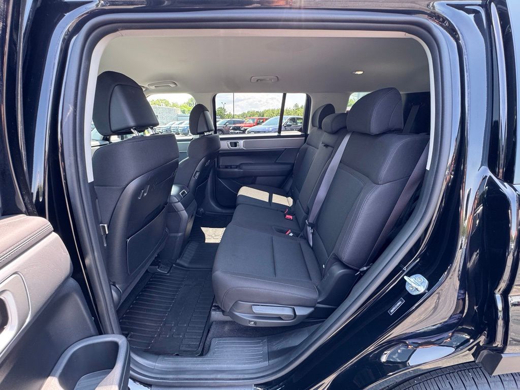 2026 Hyundai Santa Fe SE - Photo 12