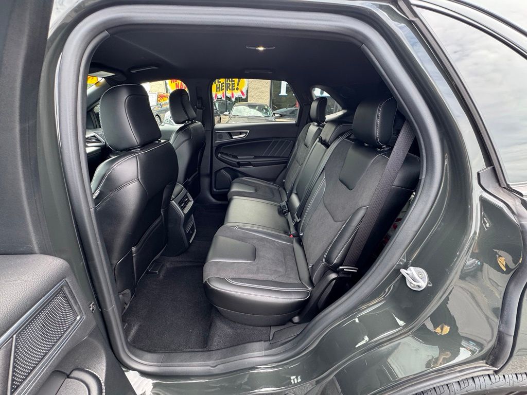 2022 Ford Edge ST - Photo 9