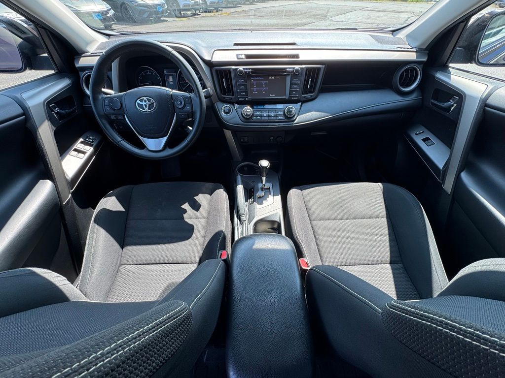 2018 Toyota RAV4 XLE - Photo 13