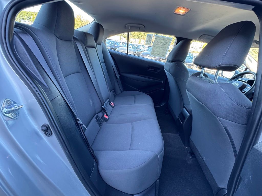 2022 Toyota Corolla LE - Photo 23