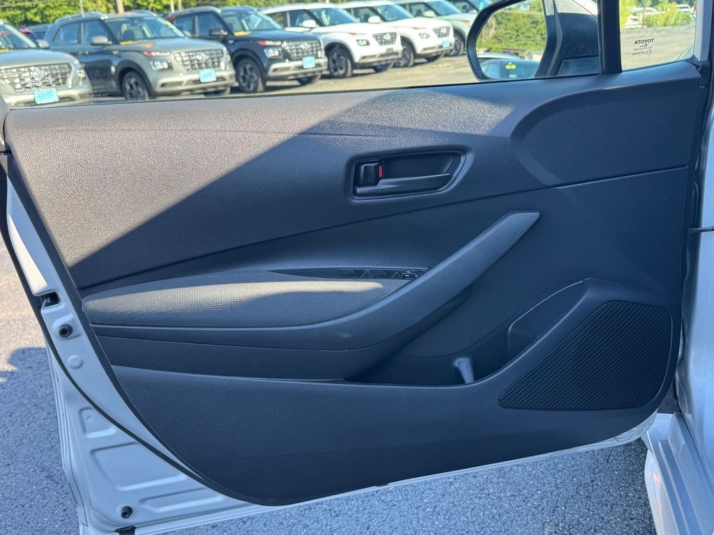 2022 Toyota Corolla LE - Photo 33