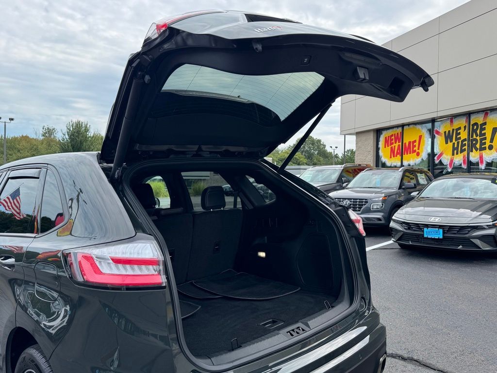 2022 Ford Edge ST - Photo 22