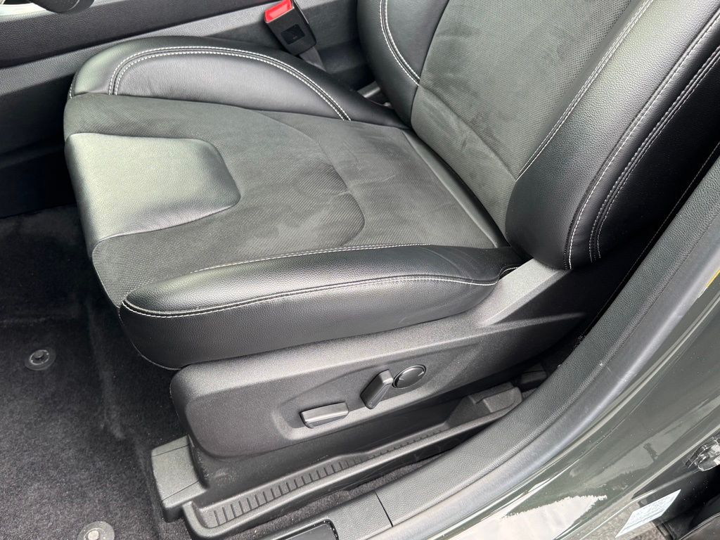 2022 Ford Edge ST - Photo 36