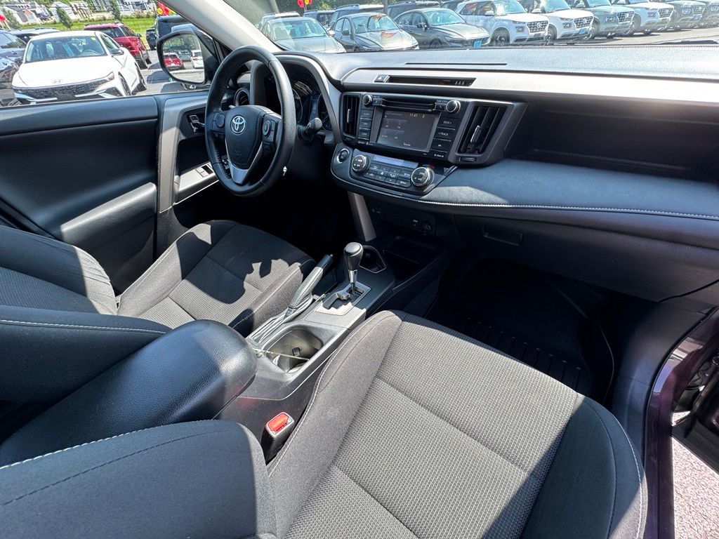 2018 Toyota RAV4 XLE - Photo 27