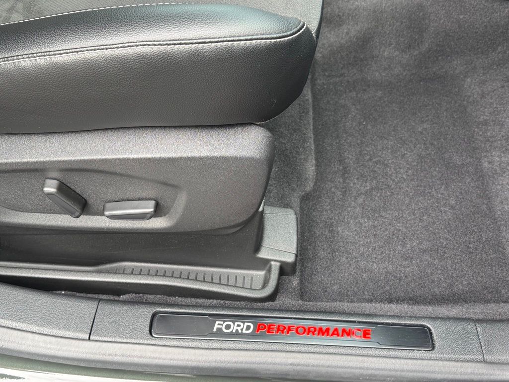 2022 Ford Edge ST - Photo 30