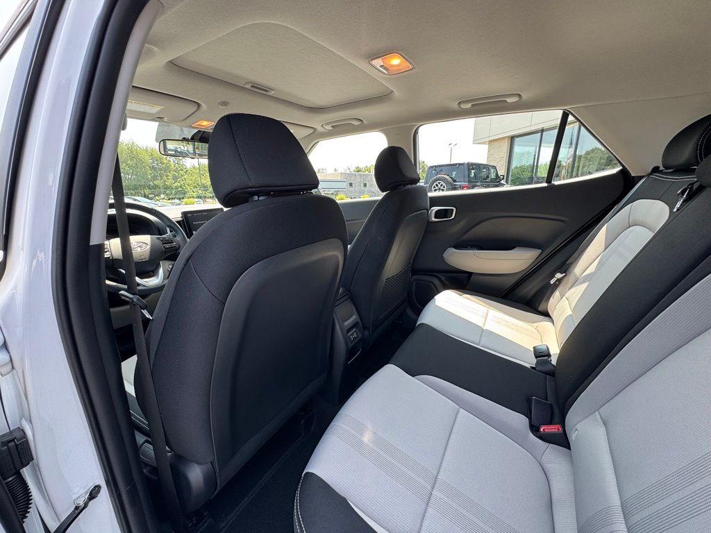 2026 Hyundai Venue SEL - Photo 10