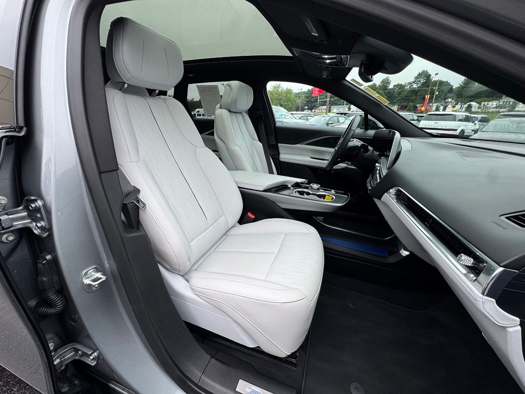 2025 Cadillac LYRIQ Sport 1 - Photo 32
