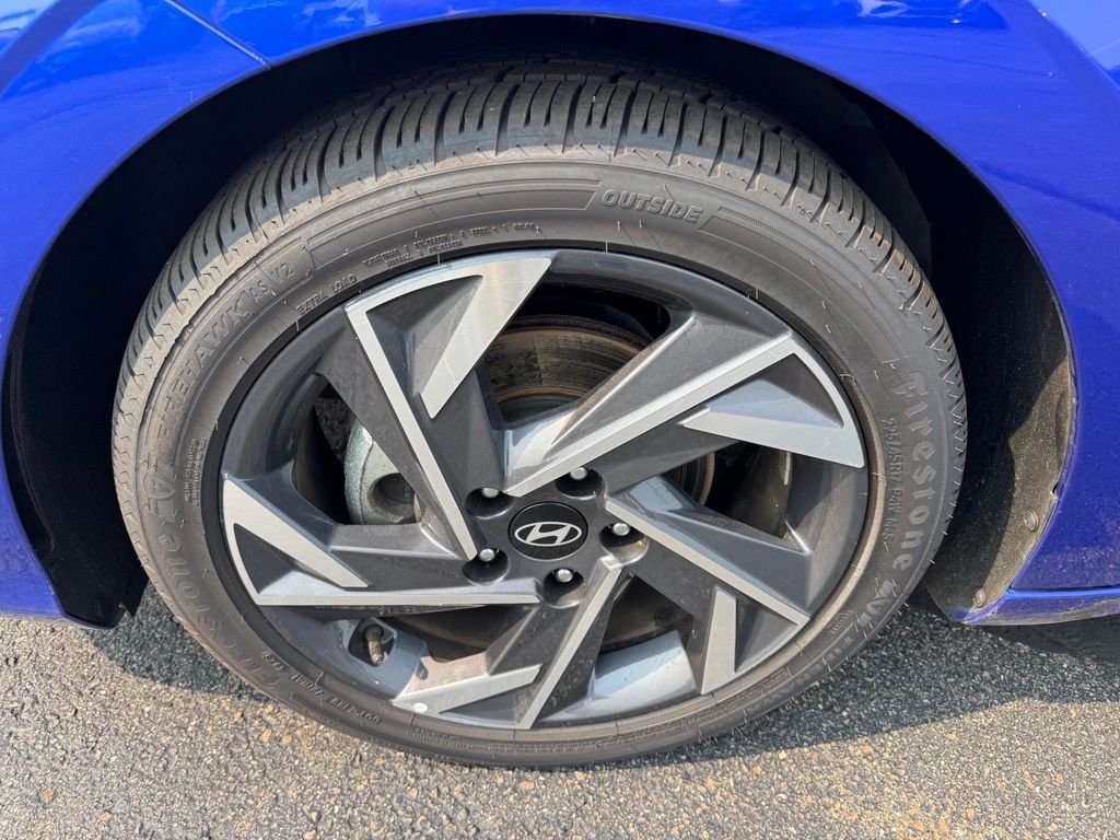 2024 Hyundai Elantra Limited - Photo 27
