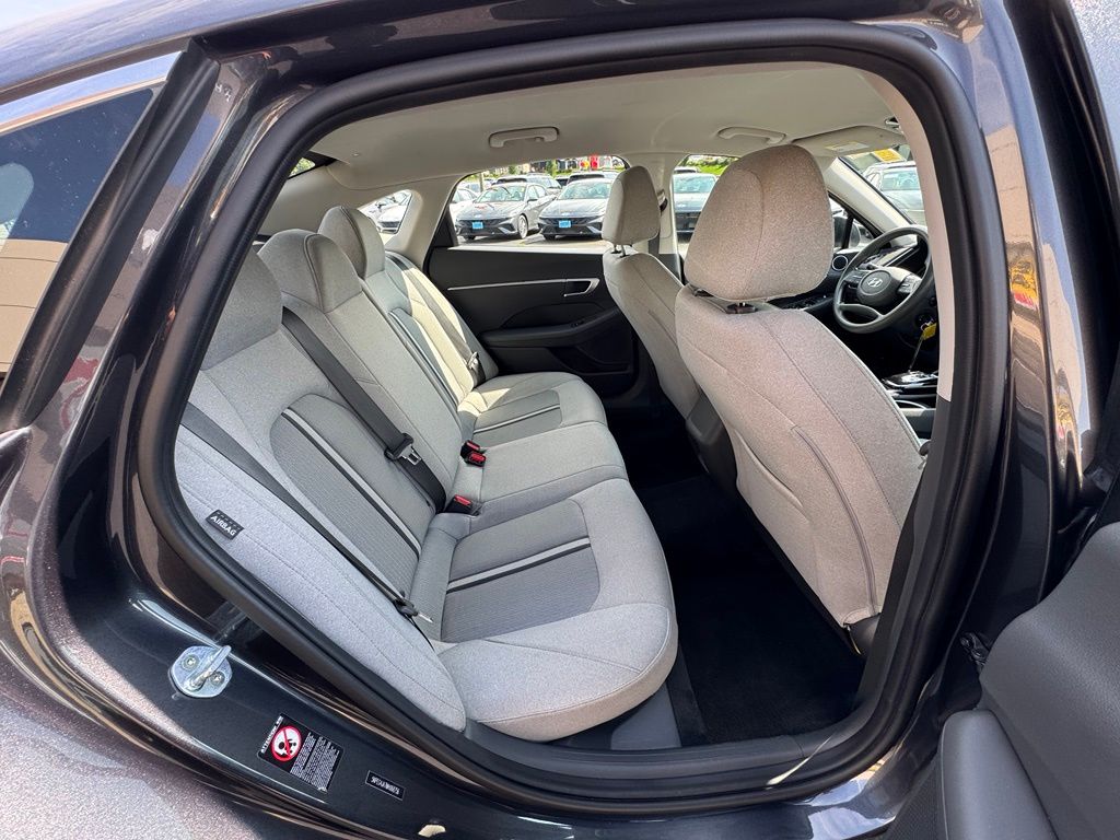 2021 Hyundai Sonata SE - Photo 21