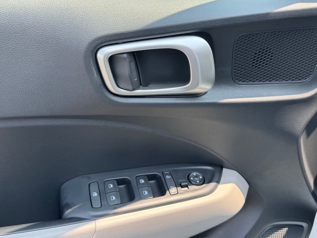 2026 Hyundai Venue SEL - Photo 38
