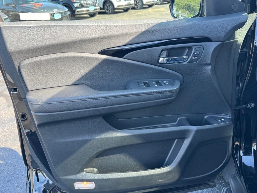 2021 Honda Pilot Elite - Photo 40