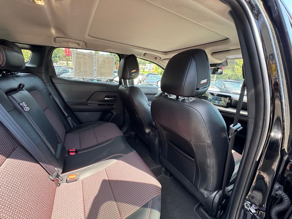 2025 Nissan Kicks SR AWD - Photo 23