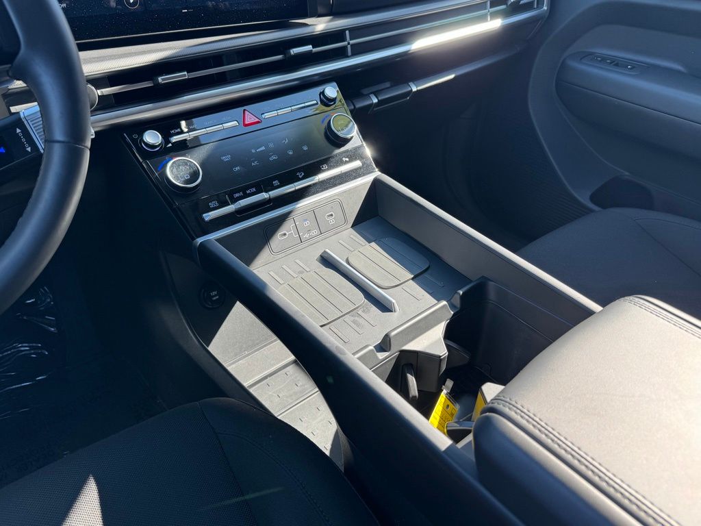 2026 Hyundai Santa Fe SE - Photo 22
