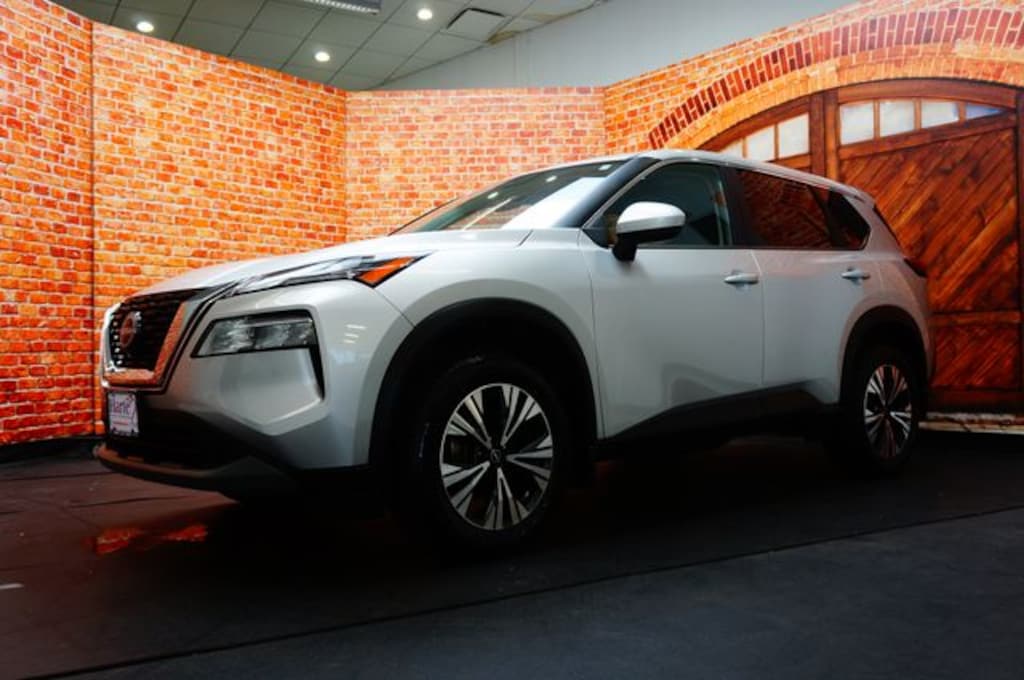 Used 2023 Nissan Rogue SV SUV