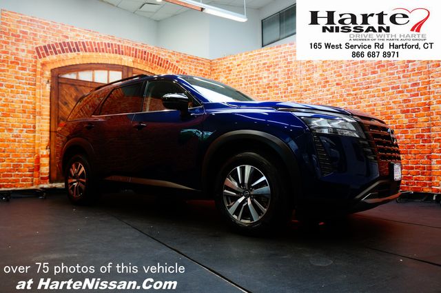 Used 2026 Nissan Pathfinder SL SUV