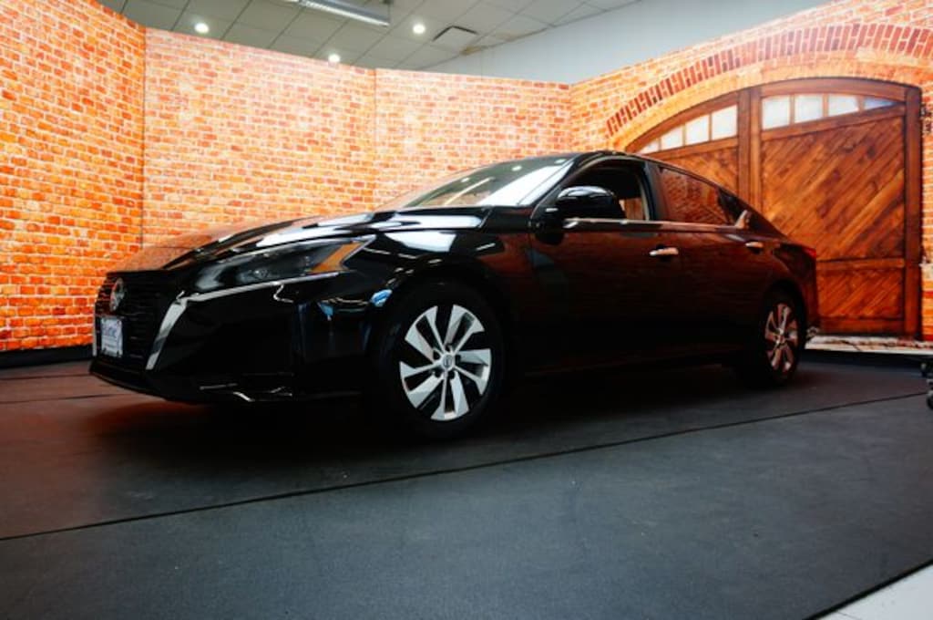 Used 2023 Nissan Altima 2.5 S Sedan