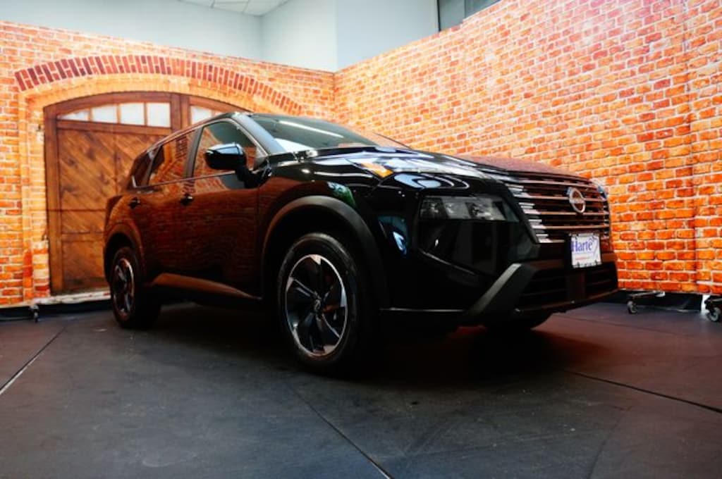 Used 2024 Nissan Rogue SV SUV