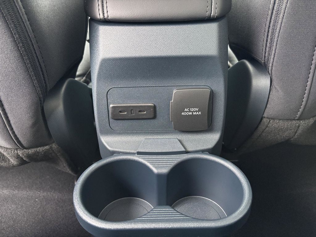 2026 Ford Maverick XLT - Photo 31