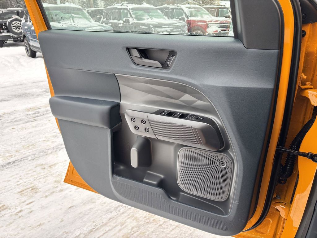 2026 Ford Maverick XLT - Photo 19