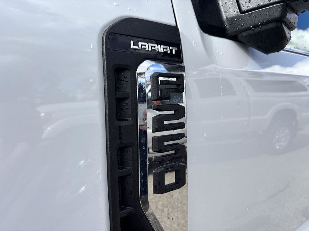 2026 Ford F-250 Super Duty Lariat - Photo 12