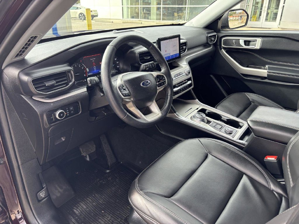 2023 Ford Explorer XLT - Photo 22