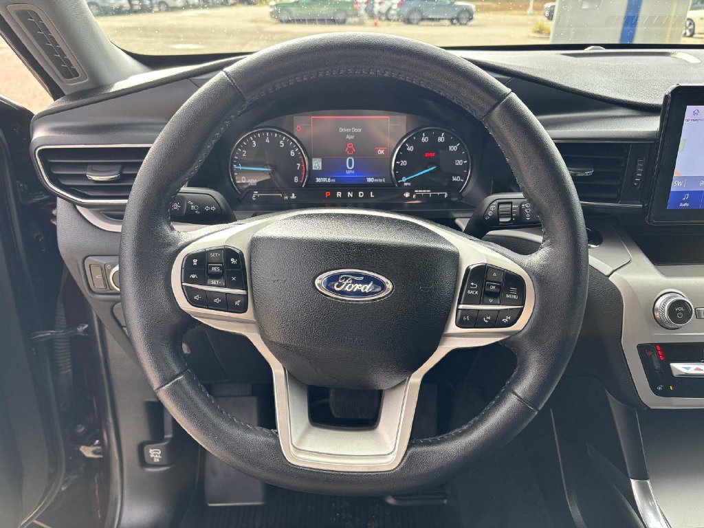2023 Ford Explorer XLT - Photo 28