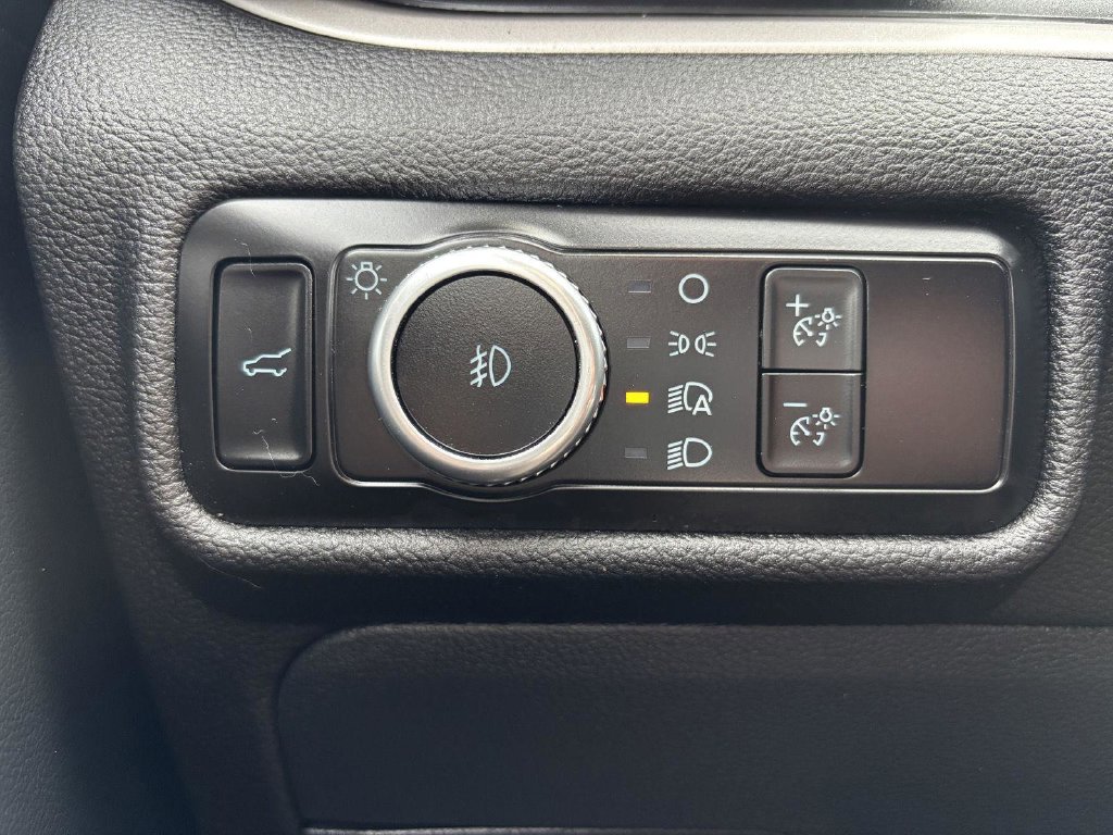 2023 Ford Explorer XLT - Photo 32