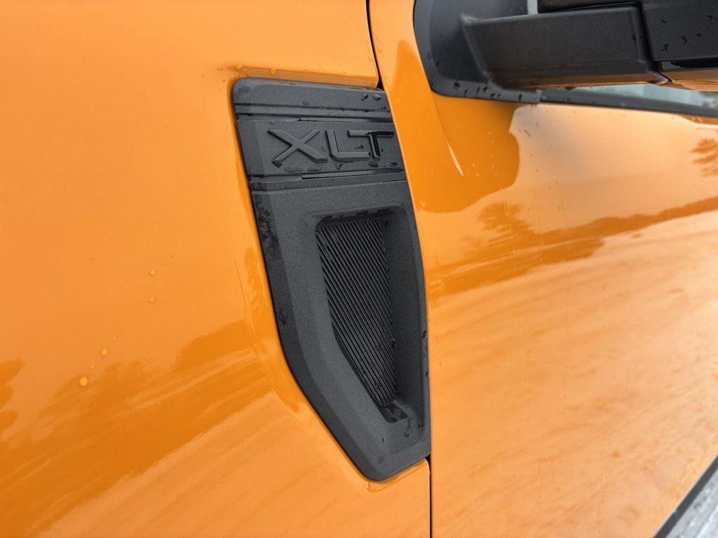 2026 Ford Maverick XLT - Photo 9