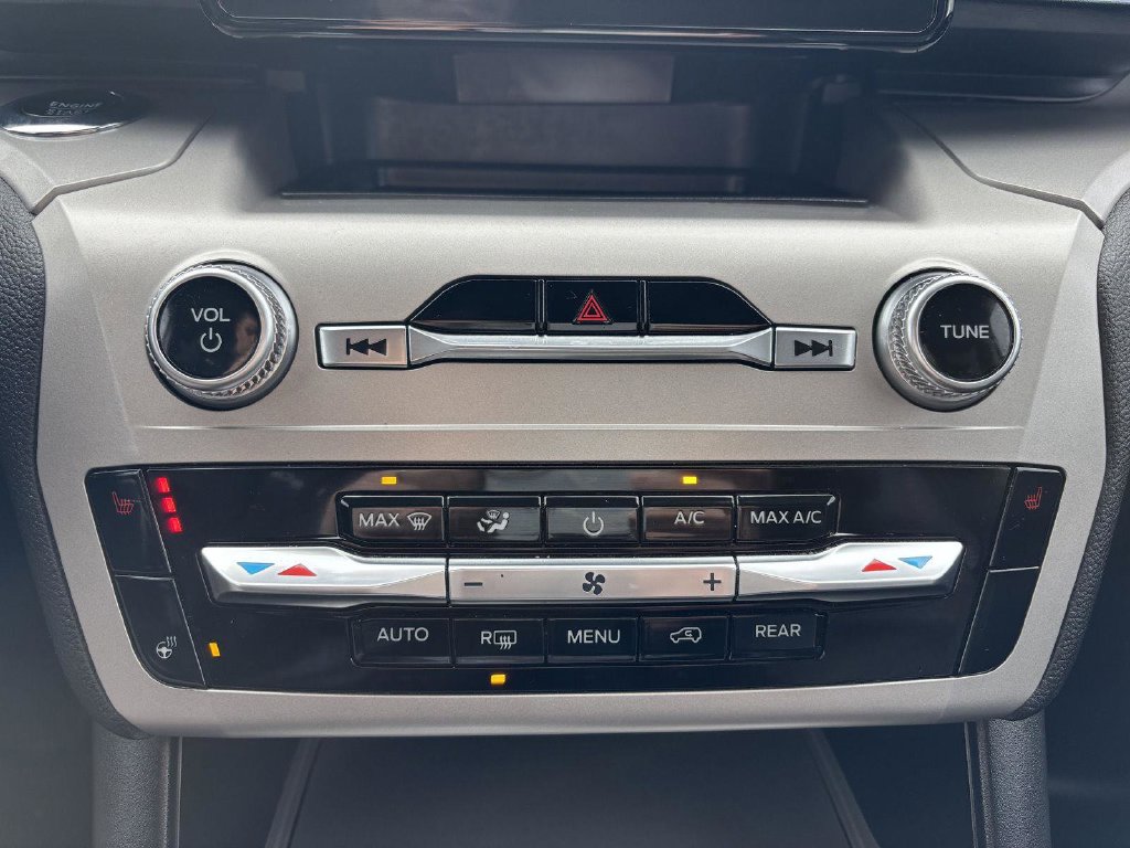 2023 Ford Explorer XLT - Photo 26