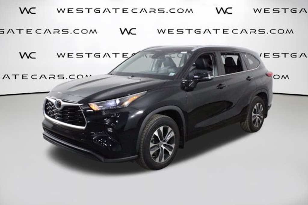 Used 2023 Toyota Highlander XLE SUV