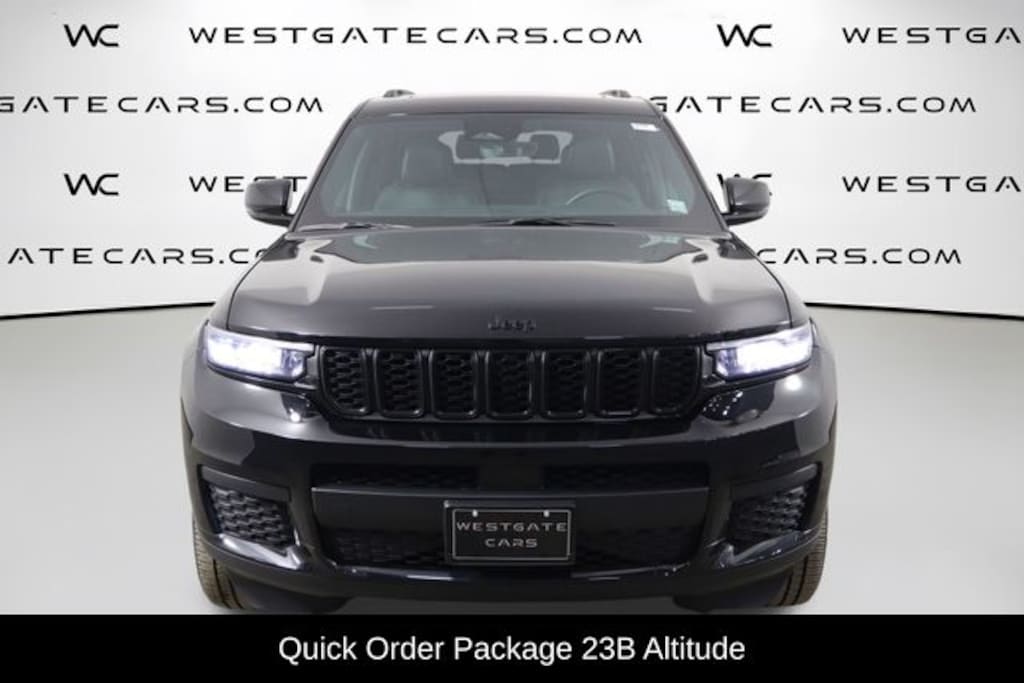 Used 2023 Jeep Grand Cherokee L Laredo SUV