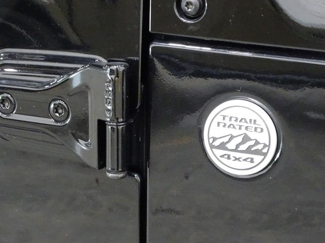 2024 Jeep Wrangler 4-Door Sahara - Photo 39