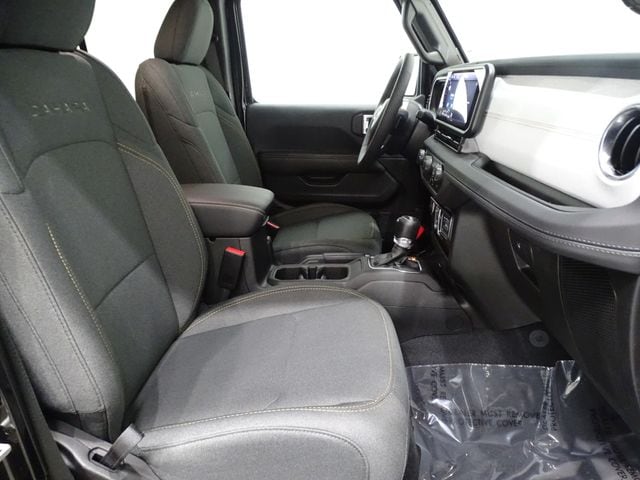 2024 Jeep Wrangler 4-Door Sahara - Photo 14